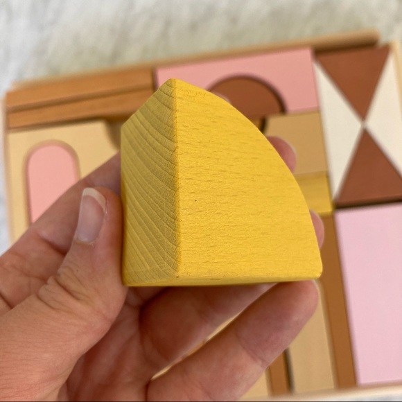 Montessori Wood apartment building blocks - Picture 2 of 12